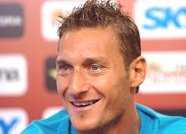 صور لميسى و رونالدو و كاكا و توتى Totti