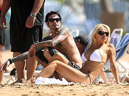 pamela_anderson Pam Anderson, Moves ...