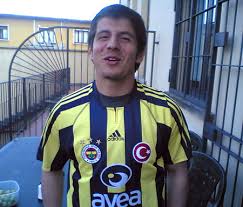 http://tbn2.google.com/images?q=tbn:Pfpq2sxFMFCqNM:http://www.turkspor.net/images/news/emre_belozoglu_fb_forma.jpg