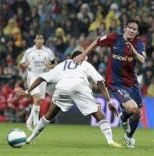 (  -  )     (  ) Messi