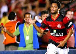 A imagem “http://tbn2.google.com/images?q=tbn:d6RWIMSk8c0V7M:http://globoesporte.globo.com/ESP/Home/foto/0,,11787312-EX,00.jpg” contém erros e não pode ser exibida.