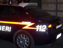 http://tbn2.google.com/images?q=tbn:gvTuNU6N-y3YYM:http://www.ilfatto.net/images/stories/carabinieri3.jpg