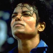 http://tbn2.google.com/images?q=tbn:hkNK68NNo2mtjM:http://thebosh.com/upload/2007/06/18/Michael%2520Jackson.jpg