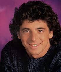 http://tbn2.google.com/images?q=tbn:pOGycmMVoxTXkM:www.lechti.com/upload/visuels/patrick_bruel.jpg