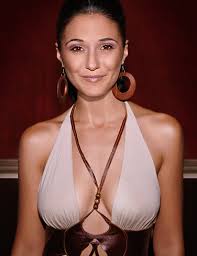 Seen in Entourage as Sloan, 