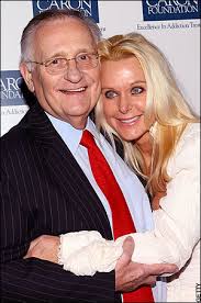  Wife Who Vilified Him in YouTube 