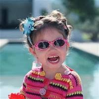 Децата също имат нужда от слънчеви очила