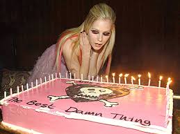 http://tbn2.google.com/images?q=tbn:A4BurjHYVwQK8M:http://img2.timeinc.net/people/i/2007/startracks/070430/avril_lavigne2.jpg