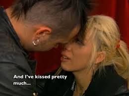 London and Daisy share an