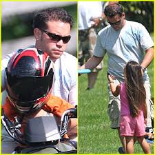 Jon Gosselin Has Frisbee Fun with